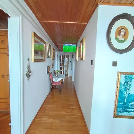 Delden Apartment *